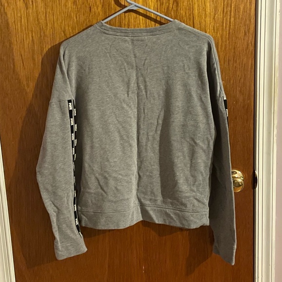 VS Pink grey sweatshirt - Picture 4 of 6